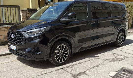 FORD NEW CUSTOM 9 POSTI TITANIUM-X  - Furgone 9 posti 9 posti